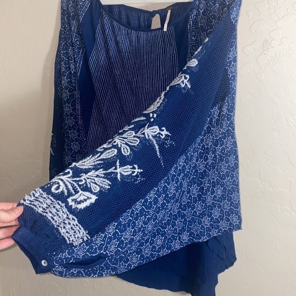 Free people indigo dreams long sleeve shear sleeves embroidered mixed media top - Picture 5 of 8